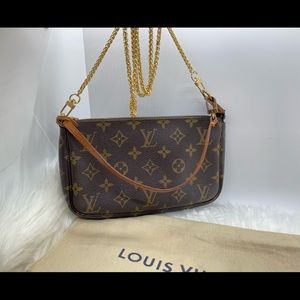 Louis Vuitton Pochette Monogram
